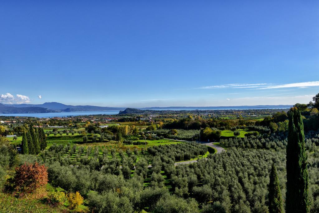Casa Vacanze Serraglie Raffa ภายนอก รูปภาพ
