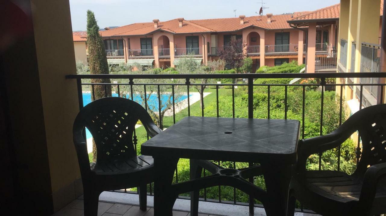 Casa Vacanze Serraglie Raffa ภายนอก รูปภาพ