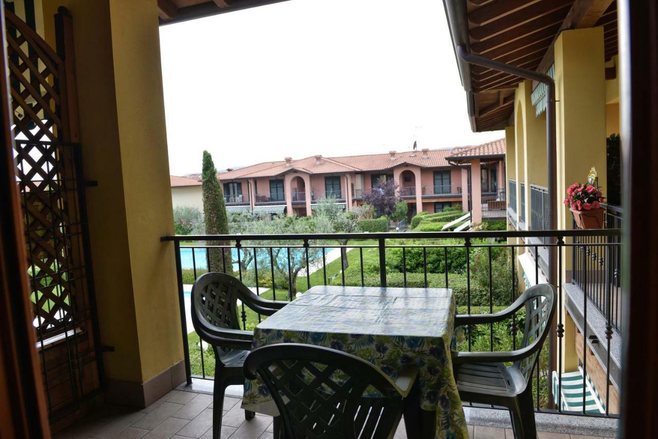 Casa Vacanze Serraglie Raffa ภายนอก รูปภาพ