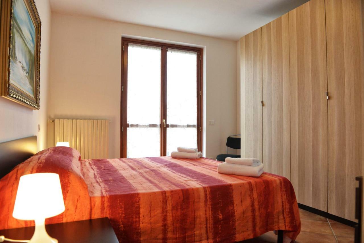 Casa Vacanze Serraglie Raffa ภายนอก รูปภาพ